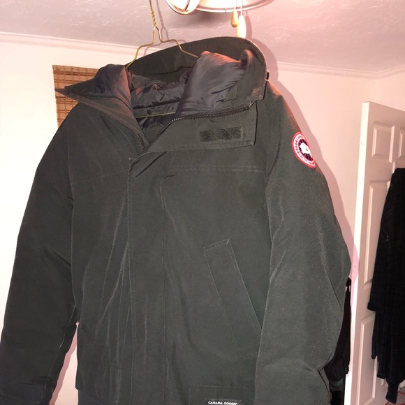 XL Canada goose Langford Parka - Picture 2 of 6
